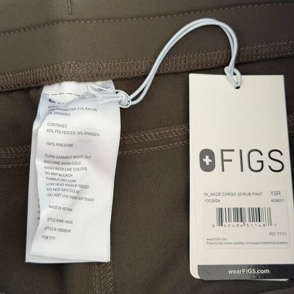 Figs Kade Cargo Scrub Pants in Spruce, Size X-Small - Picture 10 of 10
